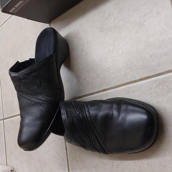 Clark's bendables 8M black leather open heel slip on shoes - Picture 12 of 12